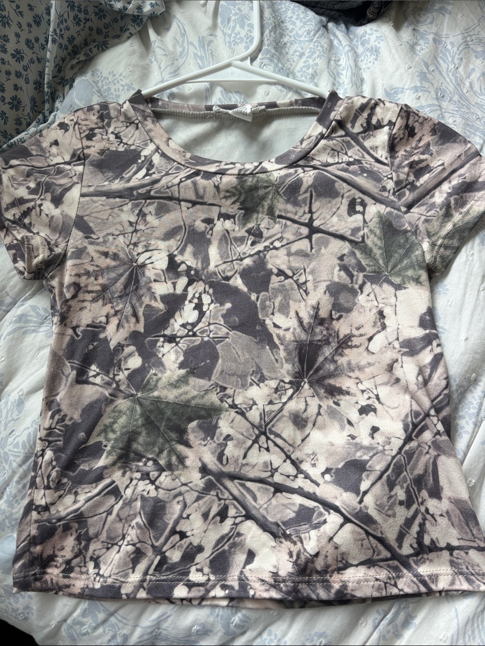 Girls Short-Sleeve Camouflage Leaf Print Top - Gray/Green